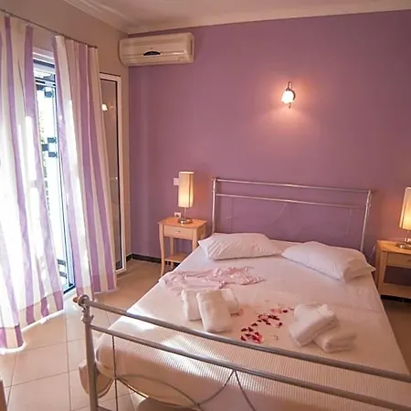 Aparthotel Theodora